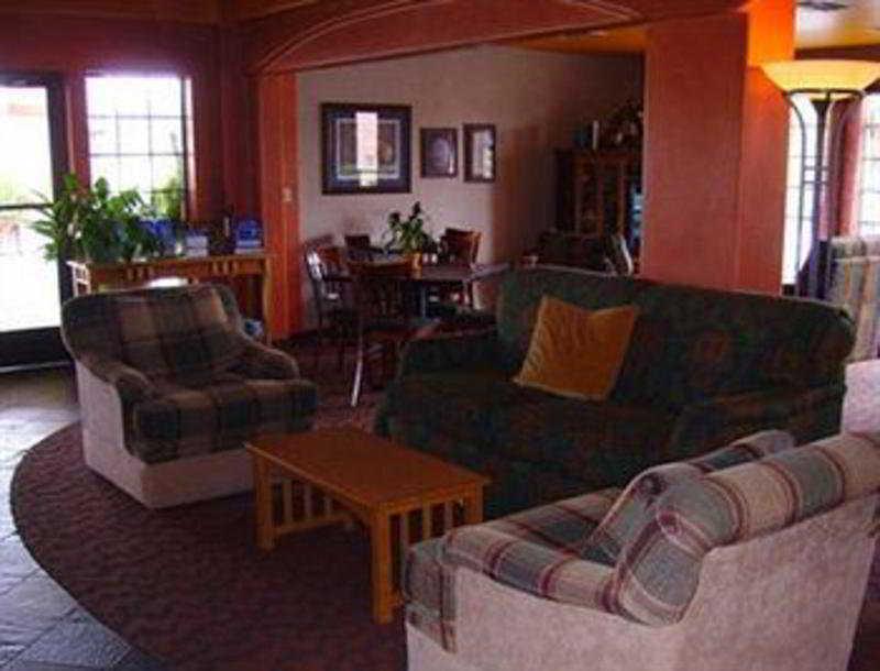 The Redwood Riverwalk, A Boutique Hotel Fortuna Interior photo