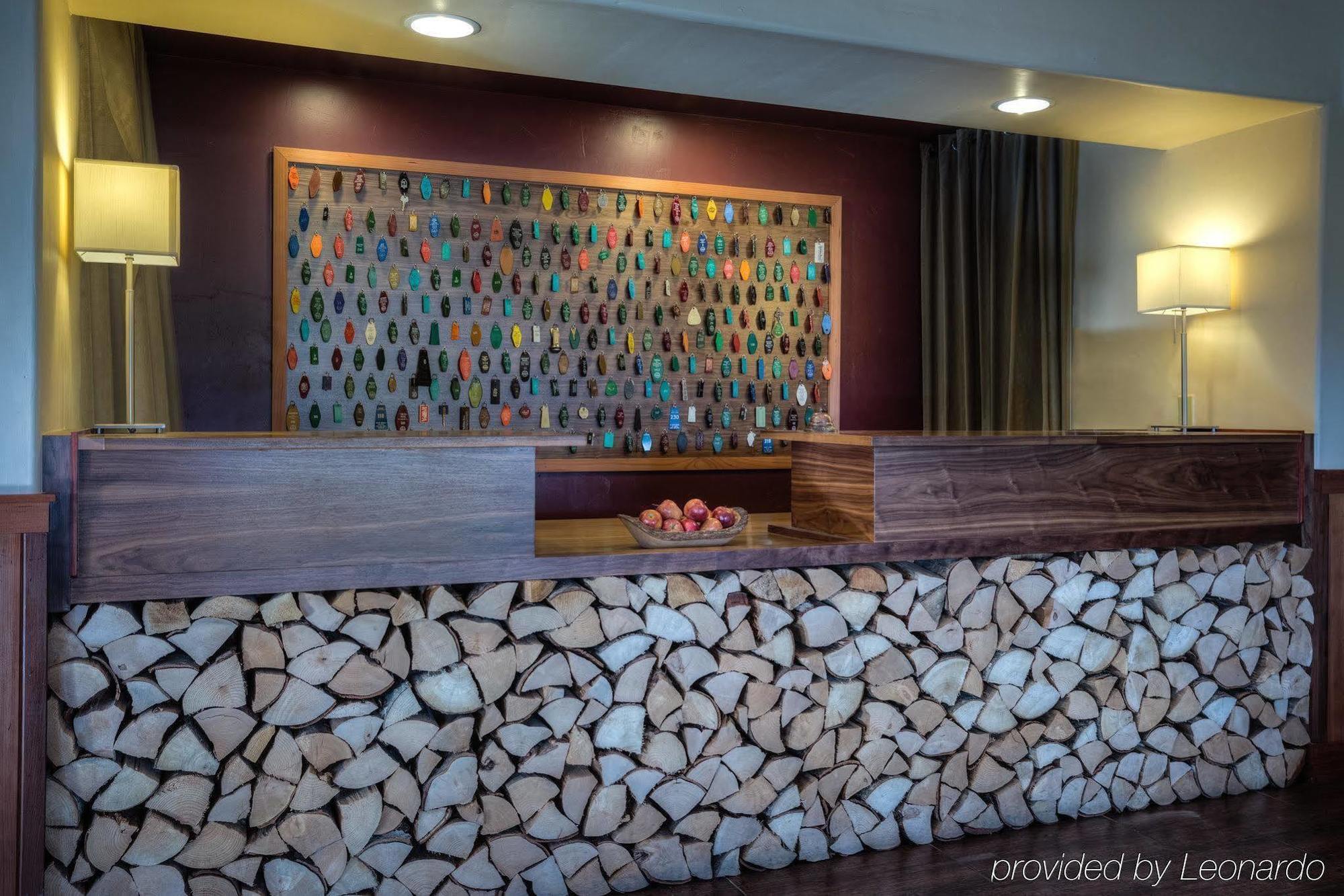 The Redwood Riverwalk, A Boutique Hotel Fortuna Exterior photo